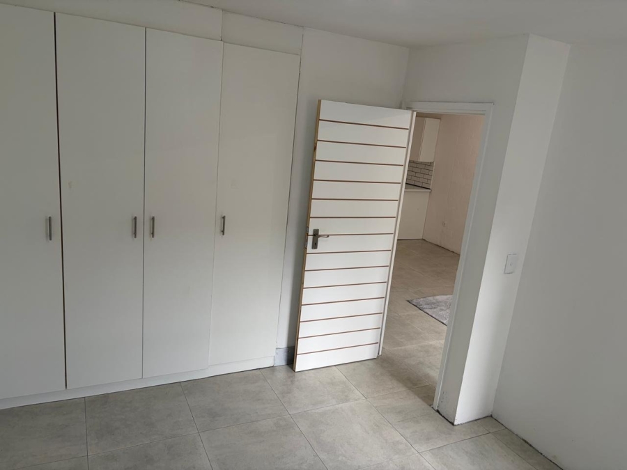 2 Bedroom Property for Sale in Wynberg Western Cape